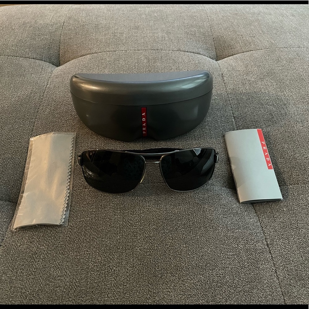 NWOT Men’s Prada Sunglasses